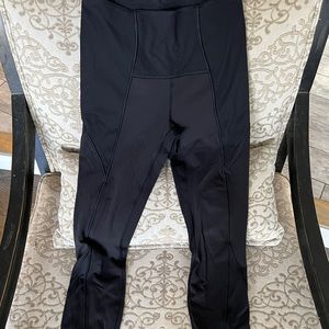 Lululemon Ribbed Aligns, Size 6, 25” Black